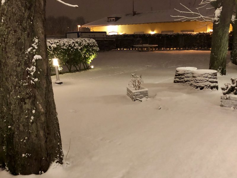 Verschneite Terrasse Im Restaurant Campus in Ludwigsburg